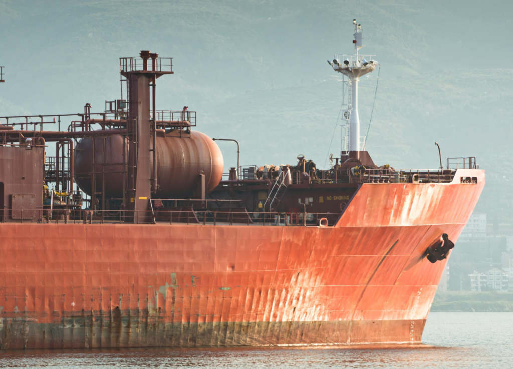 Aksi Nekat di Perairan Banyuasin, Dua Kapal Tanker Ditangkap Saat Hendak Selundupkan 82.000 KL Solar Ilegal  - Indonesia-Terkini.com