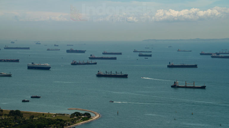 Iran Batasi Lalu Lintas Kapal di Selat Hormuz, Biaya Tanker Melonjak