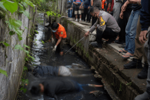 Dua Jasad Pria Ditemukan di Selokan Bekasi, Polisi Selidiki Penyebab Kematian