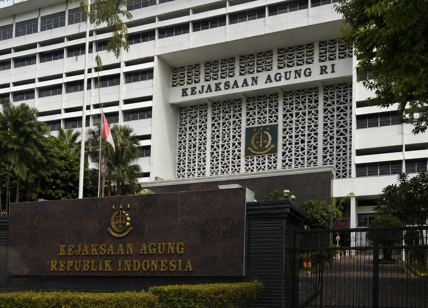 Status Jaksa Febrie Adriansyah Dicabut Sementara