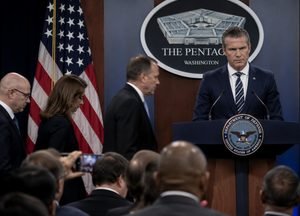 Pejabat Pentagon Mundur Massal Protes Menhan Trump 